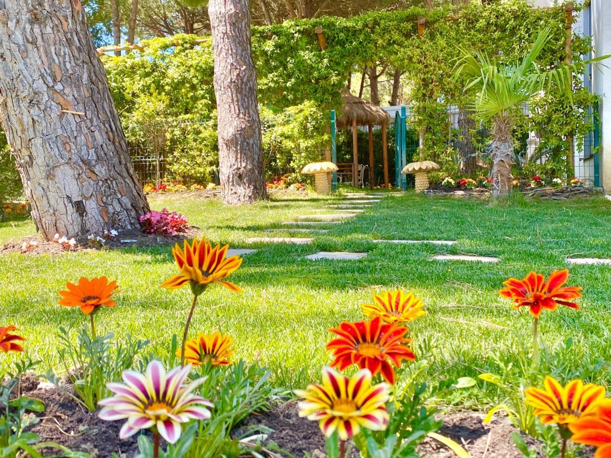 Beach Garden Paradise Durres Bagian luar foto